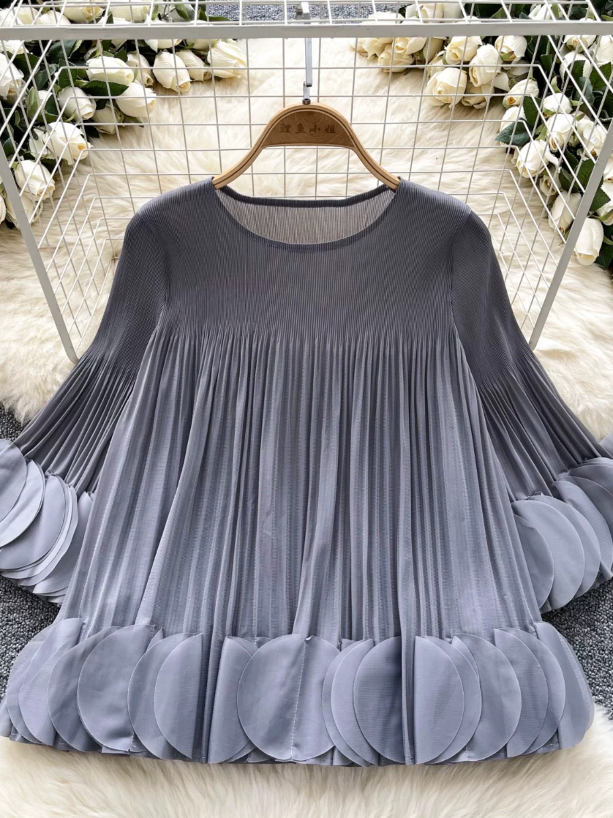 Hotter than you too CTO779 images